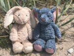Mollis Hase Kuscheltier Baby (36cm groß) – Weiches Stofftier für Kinder & Babys – Bild 7